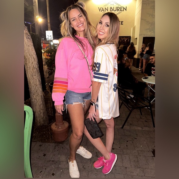 Meet your Posher, Lacee - Picture 3 of 4